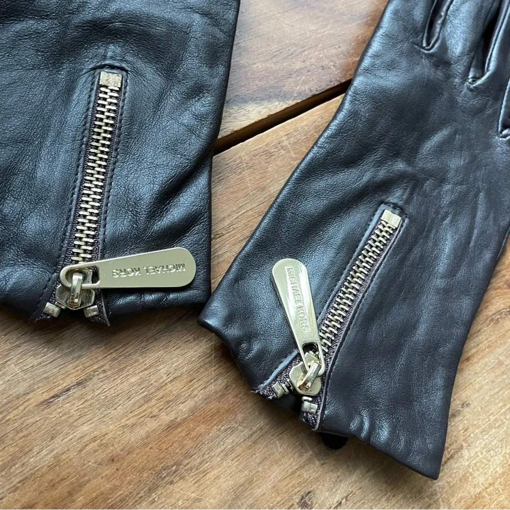 Michael Kors Black Leather Zip Wrist Gloves